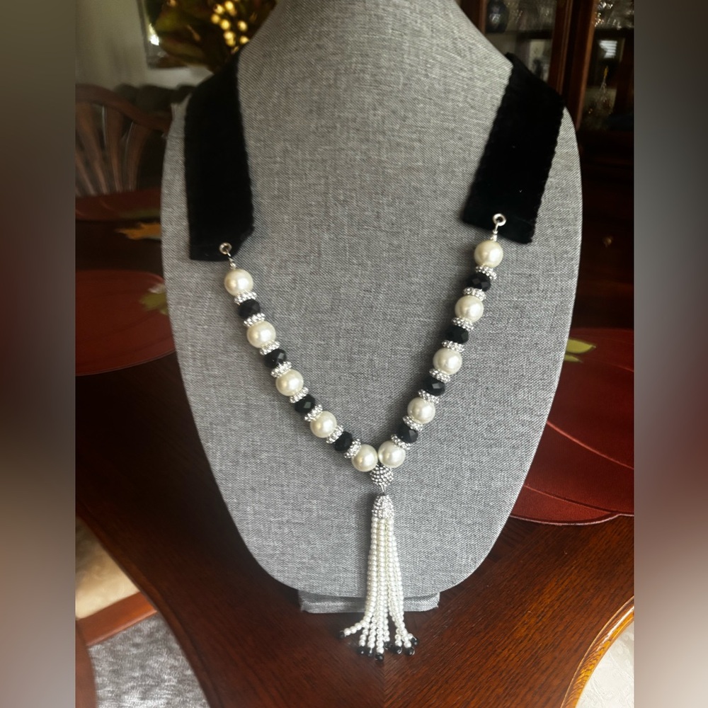 Vintage Pearl Lariat Necklace